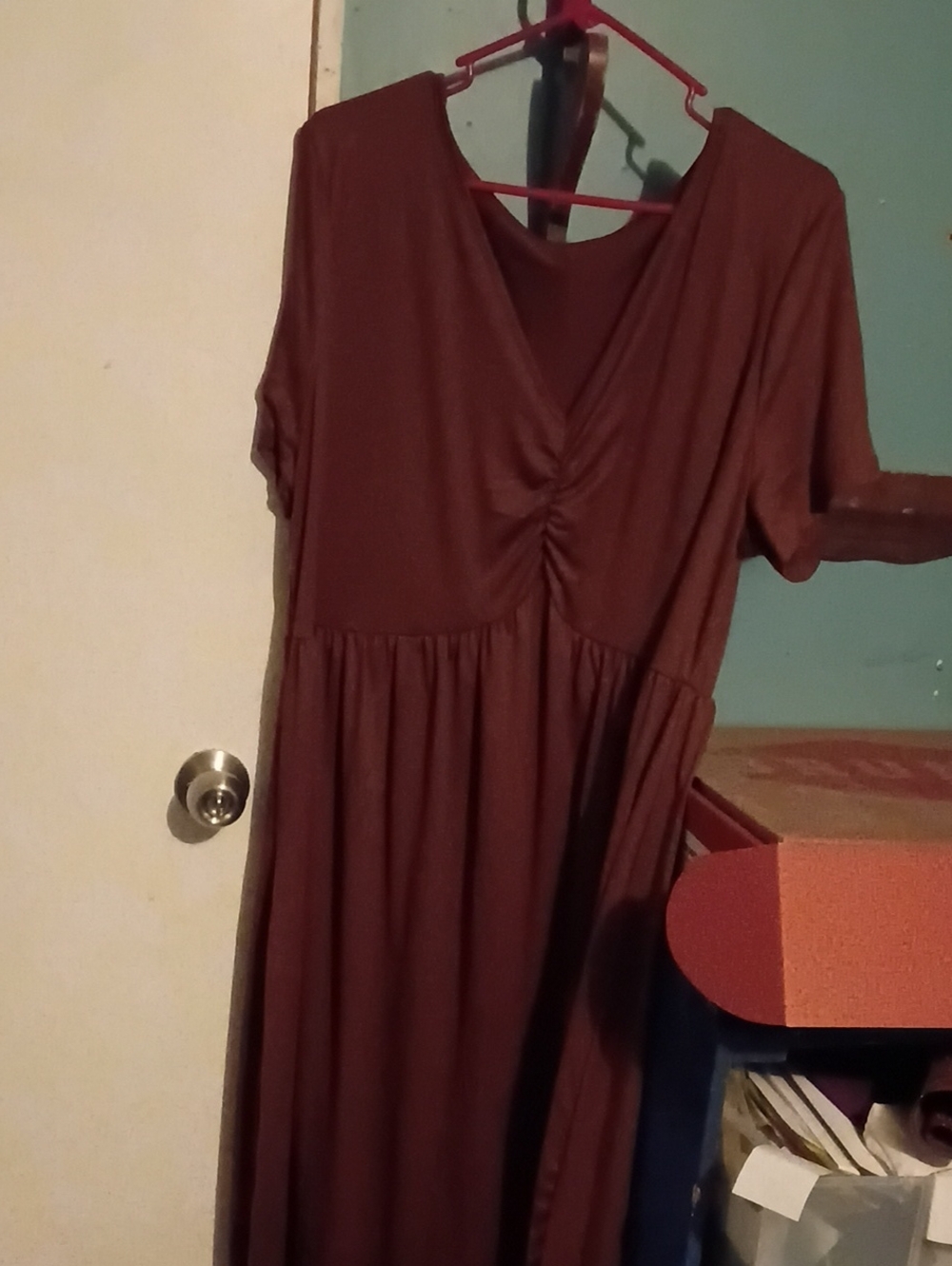 Women's V-Neck Ruched Waist Maxi Dress - Brown